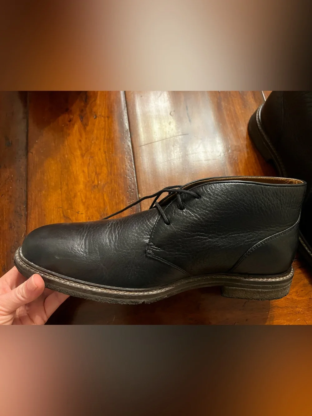 Johnston and Murphy Men's Black Leather Chukka Boots